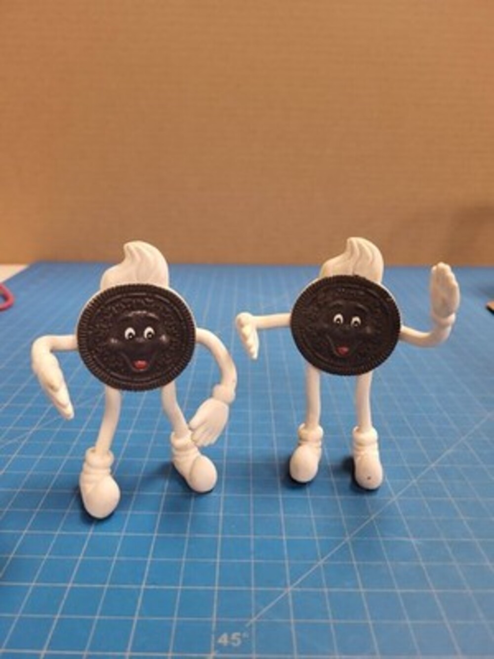 Oreo Cookie Figure Set 2 Vintage Style Character Toy Collectible China Made